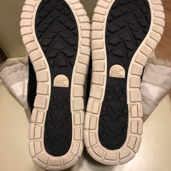 SOREL WINTER BOOTS - Picture 7 of 8